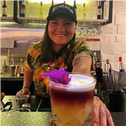 Coctelería y café, aprende a preparar, decorar y servir bebidas con y sin alcohol. Asesorías para barras. Online o presencial